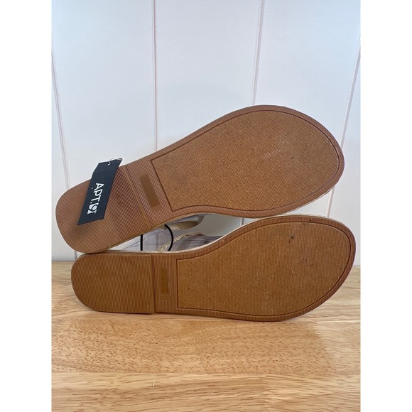 APT 9 champagne thong sandals size L‎ (9-10) - Picture 5 of 5